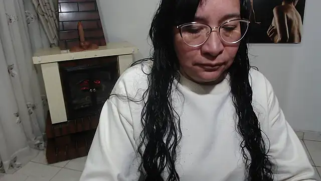 Snapshot of Grace_mature_milf chatting on October 17, 2025, 10:18 am Grace mature milf online show from October 17, 2025, 10:18 am