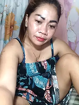 sexybitch 02 online show from April 27, 2026, 1:53 pm