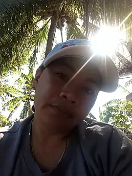 Snapshot of sexybitch_02 chatting on March 15, 2026, 12:17 am sexybitch 02 online show from March 15, 2026, 12:17 am