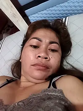 Snapshot of sexybitch_02 chatting on March 31, 2026, 8:00 pm sexybitch 02 online show from March 31, 2026, 8:00 pm