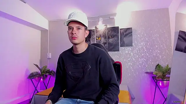 nils saint online show from October 4, 2025, 3:19 am