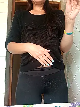 Snapshot of Adeline3302 chatting on September 24, 2025, 1:17 pm Adeline3302 online show from September 24, 2025, 1:17 pm