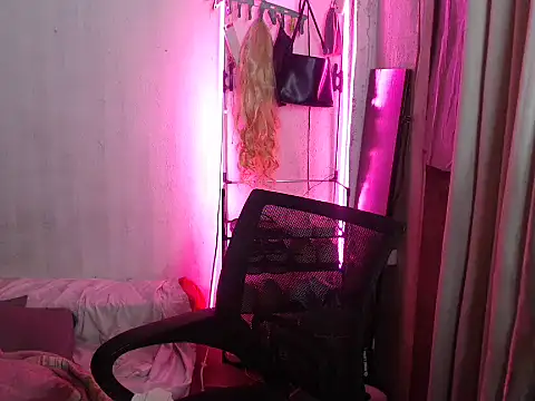 Snapshot of Naughty_alfrea chatting on March 27, 2026, 6:22 am Naughty alfrea online show from March 27, 2026, 6:22 am