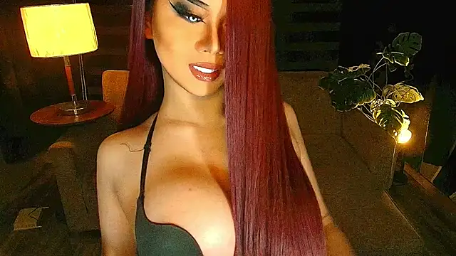Snapshot of KarlaFrost chatting on July 14, 2026, 1:05 am KarlaFrost online show from July 14, 2026, 1:05 am