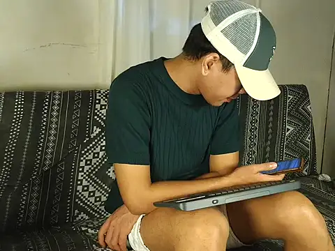 Snapshot of Darkevion chatting on September 18, 2025, 1:08 am Darkevion online show from September 18, 2025, 1:08 am