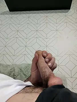 Snapshot of boy8540 chatting on May 25, 2026, 6:28 pm boy8540 online show from May 25, 2026, 6:28 pm