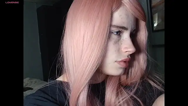 Snapshot of PieraMarch chatting on April 23, 2026, 7:59 pm PieraMarch online show from April 23, 2026, 7:59 pm