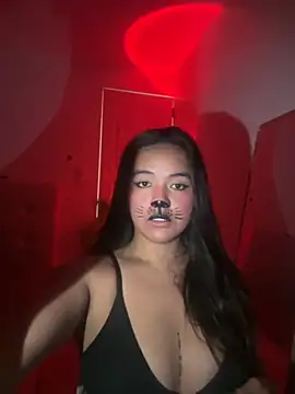 Snapshot of urasianlady chatting on November 1, 2025, 2:55 pm urasianlady online show from November 1, 2025, 2:55 pm