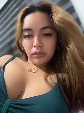 Snapshot of urasianlady chatting on April 29, 2026, 2:54 pm urasianlady online show from April 29, 2026, 2:54 pm