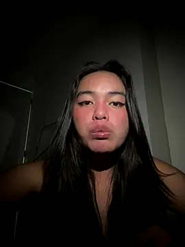 Snapshot of urasianlady chatting on November 13, 2025, 12:31 pm urasianlady online show from November 13, 2025, 12:31 pm