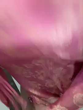 Snapshot of Meii-meyy chatting on November 25, 2025, 7:03 pm Meii-meyy online show from November 25, 2025, 7:03 pm