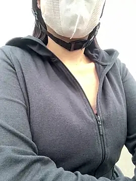 Snapshot of Meii-meyy chatting on March 12, 2026, 7:12 am Meii-meyy online show from March 12, 2026, 7:12 am