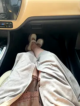 Snapshot of Meii-meyy chatting on November 16, 2025, 7:46 am Meii-meyy online show from November 16, 2025, 7:46 am