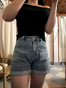 Snapshot of Meii-meyy chatting on October 17, 2025, 4:53 pm Meii-meyy online show from October 17, 2025, 4:53 pm