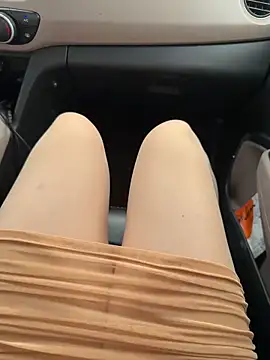 Snapshot of Meii-meyy chatting on April 4, 2026, 6:20 am Meii-meyy online show from April 4, 2026, 6:20 am