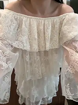 Snapshot of Meii-meyy chatting on November 21, 2025, 5:06 am Meii-meyy online show from November 21, 2025, 5:06 am