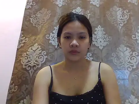 sweetcherry23 online show from September 24, 2025, 4:41 am