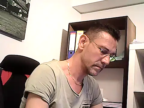 mastercharisma35 online show from April 21, 2026, 9:05 am