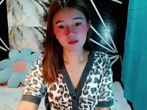 urgirl mikah online show from February 7, 2026, 12:51 am