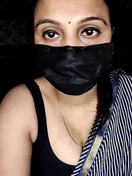 Snapshot of Horny_Shalu chatting on February 18, 2026, 6:15 pm Horny Shalu online show from February 18, 2026, 6:15 pm