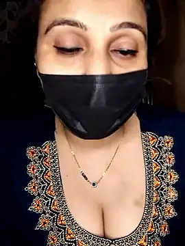 Snapshot of Horny_Shalu chatting on April 10, 2026, 6:37 pm Horny Shalu online show from April 10, 2026, 6:37 pm