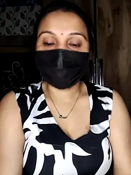 Snapshot of Horny_Shalu chatting on April 13, 2026, 8:57 pm Horny Shalu online show from April 13, 2026, 8:57 pm