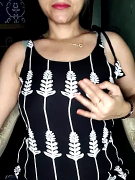 Snapshot of Horny_Shalu chatting on September 9, 2025, 2:43 am Horny Shalu online show from September 9, 2025, 2:43 am