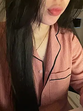 Snapshot of Nancy68 chatting on March 25, 2026, 6:24 am Nancy68 online show from March 25, 2026, 6:24 am