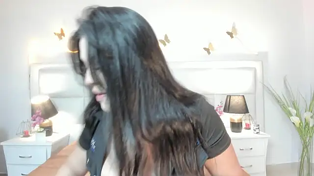 Snapshot of InnaVolkova chatting on February 2, 2026, 12:15 pm InnaVolkova online show from February 2, 2026, 12:15 pm