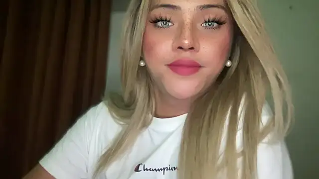 Snapshot of calimonroe chatting on November 16, 2025, 5:12 am calimonroe online show from November 16, 2025, 5:12 am