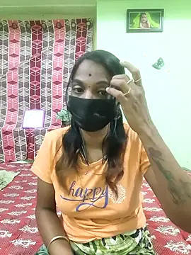 Snapshot of Tamil_Ishu chatting on May 4, 2026, 2:42 pm Tamil Ishu online show from May 4, 2026, 2:42 pm