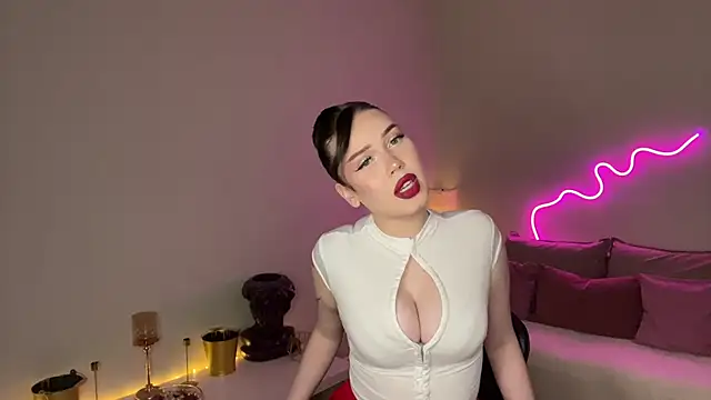 mistress of hearts online show from June 3, 2026, 6:45 pm