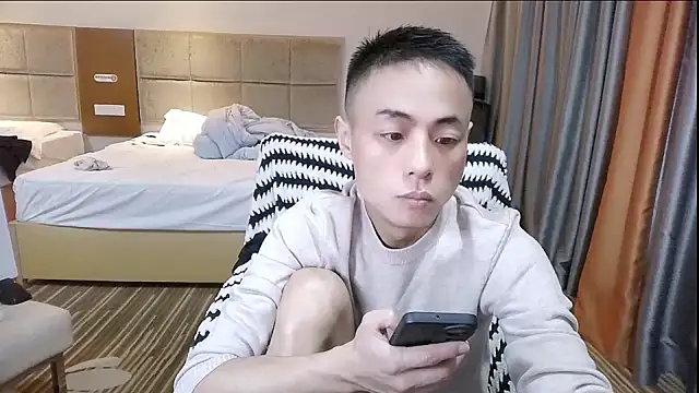 Tsia-Die online show from November 16, 2025, 7:46 am