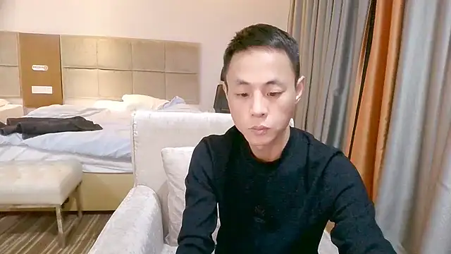 Tsia-Die online show from November 6, 2025, 5:33 am