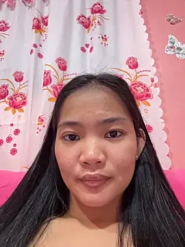 Snapshot of princess_janine chatting on October 26, 2025, 11:21 am princess janine online show from October 26, 2025, 11:21 am