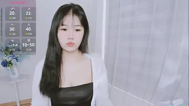 -Rose-Lucky- online show from November 5, 2025, 1:20 am