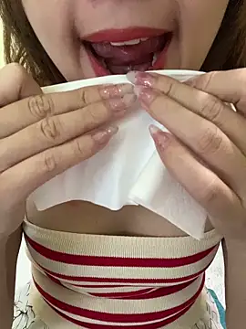 Snapshot of Ri210 chatting on December 15, 2025, 6:30 am Ri210 online show from December 15, 2025, 6:30 am