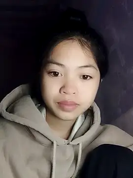 Thy00   online show from November 18, 2025, 7:28 pm