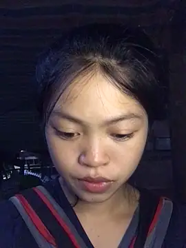 Thy00   online show from September 17, 2025, 10:06 am