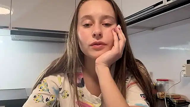 Snapshot of Kisacka chatting on November 22, 2025, 11:47 pm Kisacka online show from November 22, 2025, 11:47 pm