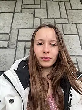 Snapshot of Kisacka chatting on April 16, 2026, 9:54 am Kisacka online show from April 16, 2026, 9:54 am