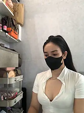 Snapshot of hanny_baby205 chatting on September 15, 2025, 1:22 pm hanny baby205 online show from September 15, 2025, 1:22 pm