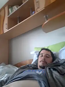 hugecock4u1990 online show from November 10, 2025, 8:41 am