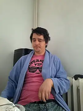 Snapshot of hugecock4u1990 chatting on January 11, 2026, 8:21 am hugecock4u1990 online show from January 11, 2026, 8:21 am