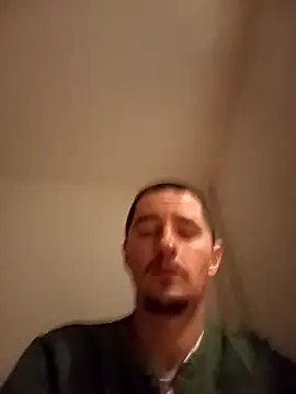 Snapshot of hugecock4u1990 chatting on March 7, 2026, 4:30 am hugecock4u1990 online show from March 7, 2026, 4:30 am