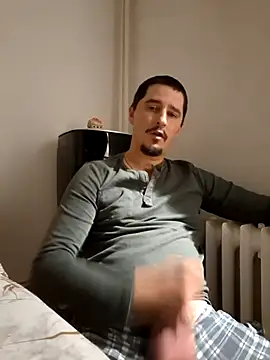 hugecock4u1990 online show from September 25, 2025, 1:11 am