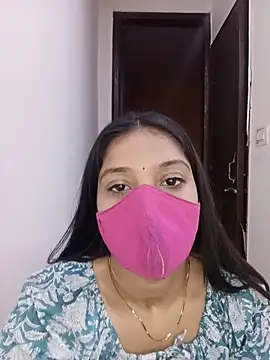 Snapshot of Cute_Rakhi8 chatting on May 23, 2026, 5:06 am Cute Rakhi8 online show from May 23, 2026, 5:06 am