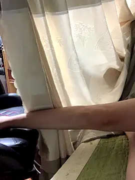 Snapshot of Mei-Mei89 chatting on September 23, 2025, 2:57 pm Mei-Mei89 online show from September 23, 2025, 2:57 pm