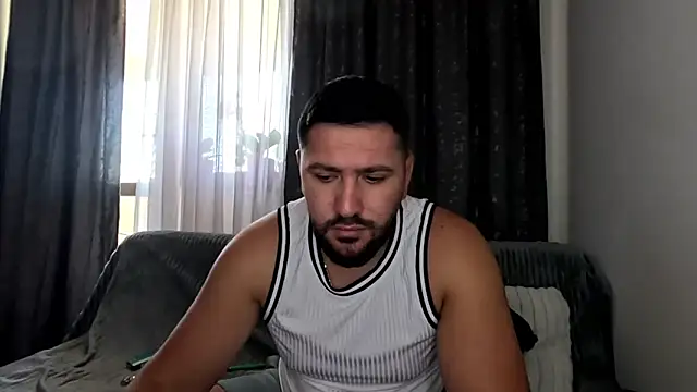 Gold Alpha Boy online show from September 27, 2025, 7:25 am