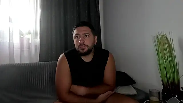 Gold Alpha Boy online show from September 10, 2025, 8:02 am